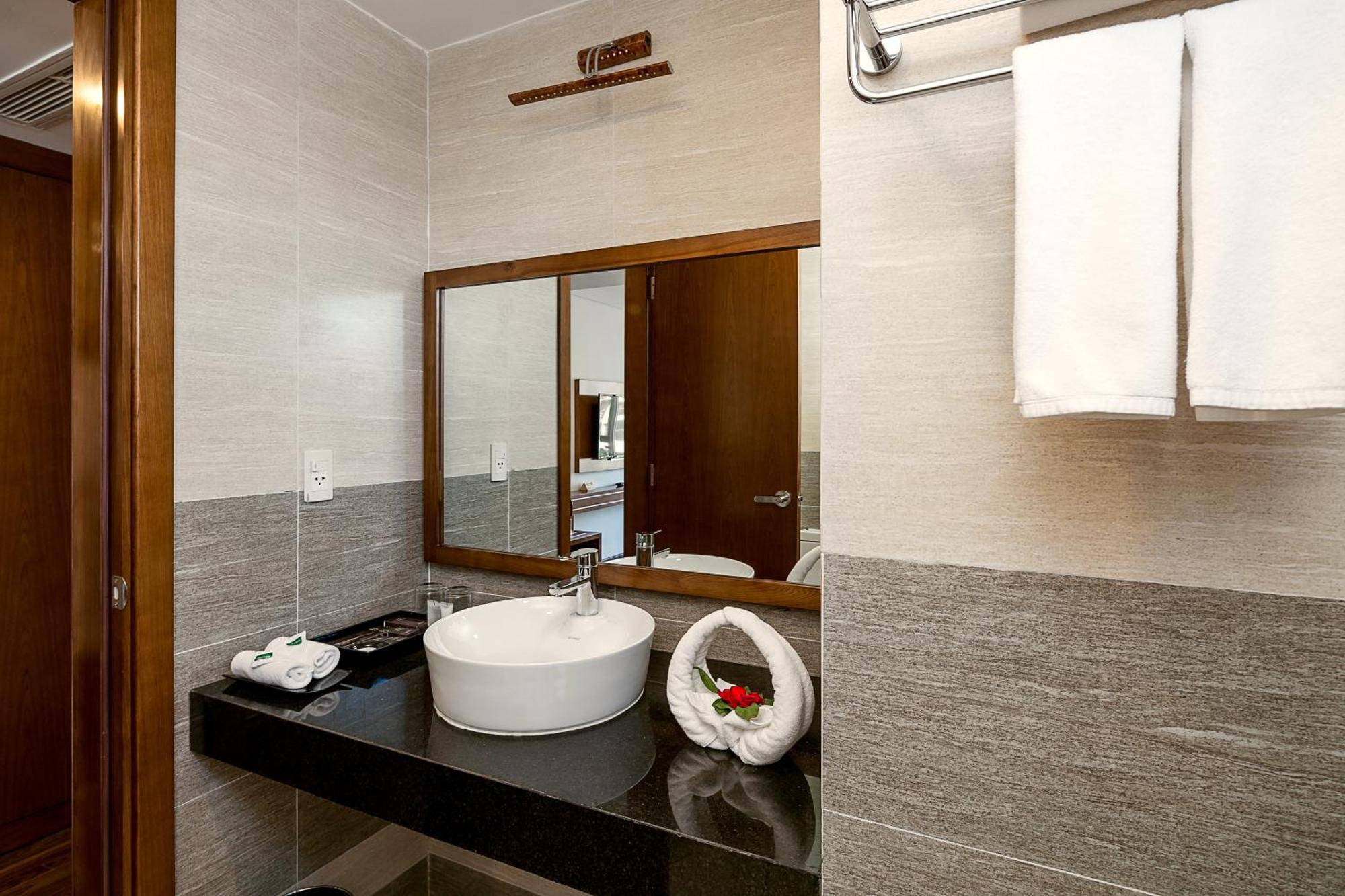 Tamarind Danang Beach Hotel Extérieur photo